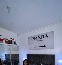 Tanya - Transsexual escort in Manila