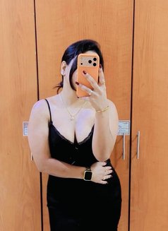 Tanya Gill Indian - escort in Dubai Photo 1 of 7