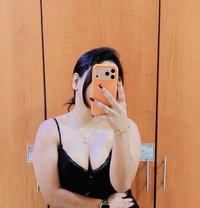 Tanya Gill Indian - escort in Dubai Photo 1 of 7