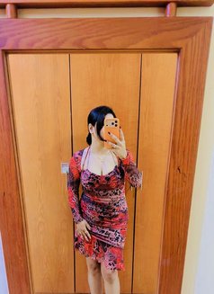 Tanya Gill Indian - escort in Dubai Photo 2 of 7