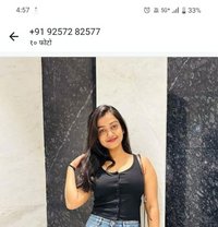 Tanya - puta in Ahmedabad
