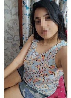 Tanya - escort in Gurgaon Photo 3 of 3