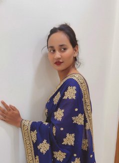Tanya Real meet and cam service - puta in Hyderabad Photo 1 of 4