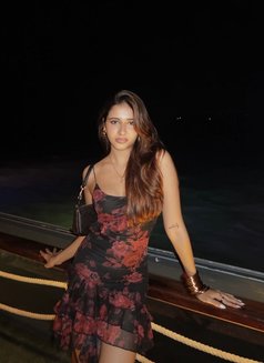 Tanya - escort in Kochi Photo 1 of 4