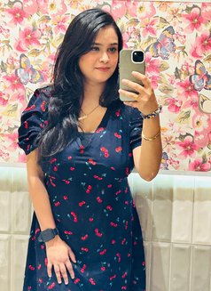 Tanya - escort in Lucknow Photo 2 of 4