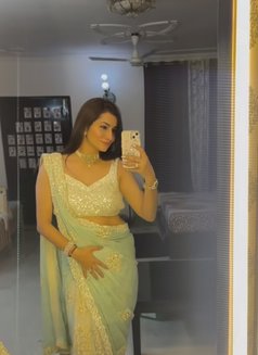 Tanya - puta in New Delhi Photo 1 of 4