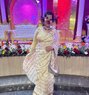 Tanya - puta in New Delhi Photo 1 of 2