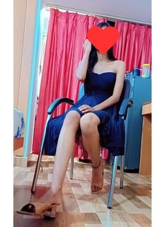 Tanya - escort in Noida Photo 3 of 4