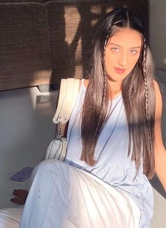 Tanya Indian Model - puta in Dubai Photo 3 of 5