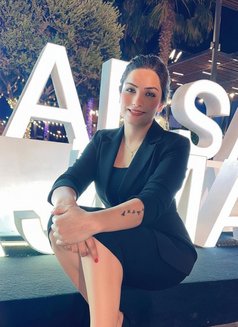 Tanya - puta in Ajmān Photo 1 of 4