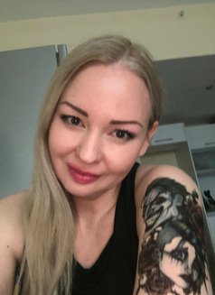 Tanya - escort in Dubai Photo 1 of 5