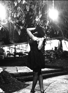 Tanya S - puta in Mumbai Photo 3 of 3
