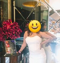 Tanya Saxena - puta in Noida