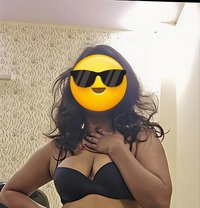 Tanya Saxena - escort in Noida Photo 4 of 8