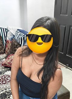 Tanya Saxena - escort in Noida Photo 5 of 8