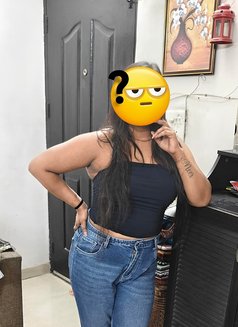 Tanya Saxena - escort in Noida Photo 6 of 8