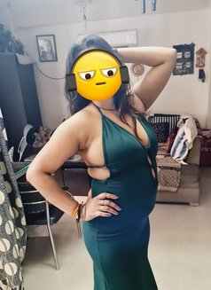 Tanya Saxena - escort in Noida Photo 2 of 6