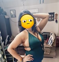Tanya Saxena - puta in Noida
