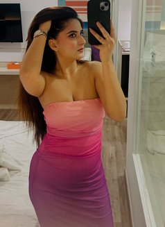 Tanya Sharma - puta in Dubai Photo 4 of 4