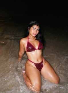 Tanya - escort in Phuket Photo 2 of 7