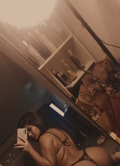 Sexy girl222 - puta in Phuket Photo 5 of 6
