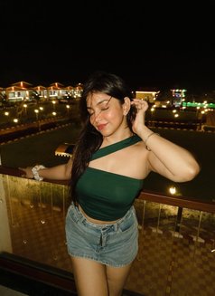 Tanyaa - escort in Mumbai Photo 1 of 5