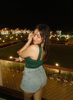 Tanyaa - escort in Mumbai Photo 3 of 5