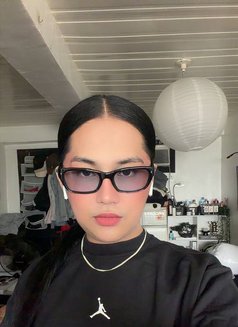 Tanyaaa - Transsexual escort in Makati City Photo 3 of 10