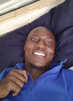 Tao - Intérprete masculino de adultos in Windhoek Photo 2 of 3