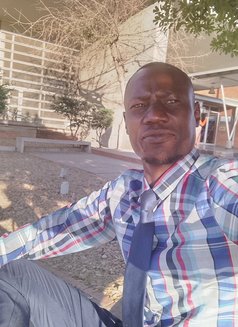 Tao - Intérprete masculino de adultos in Windhoek Photo 3 of 3