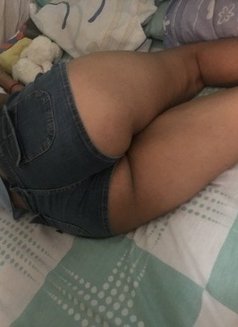 Tara - escort in Al Ain Photo 3 of 3