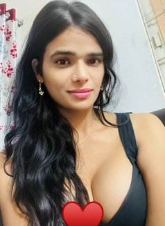 Tara - Transsexual escort in Hyderabad Photo 2 of 4