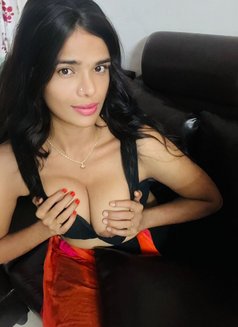 Tara - Transsexual escort in Hyderabad Photo 3 of 4