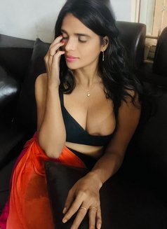 Tara - Transsexual escort in Hyderabad Photo 2 of 6