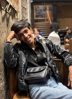 Tara - Acompañantes masculino in New Delhi Photo 4 of 4