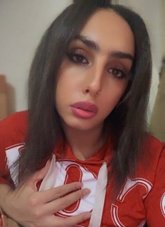 Tara - Transsexual escort in Beirut Photo 8 of 11