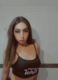 Tara - Transsexual escort in Beirut Photo 9 of 9