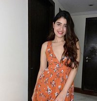 Tara - escort in Muscat