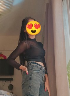 Tara Singh - escort in New Delhi Photo 1 of 4