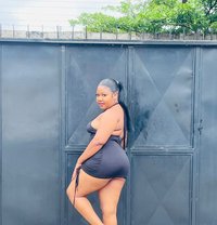 Tara Sweet - puta in Lusaka