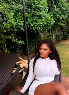 Tara - escort in Noida Photo 1 of 3