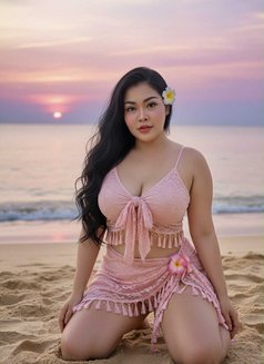 Tara - puta in Riyadh Photo 13 of 25