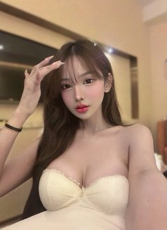 Sombun VIP TS - Transsexual escort in Taipei Photo 4 of 9