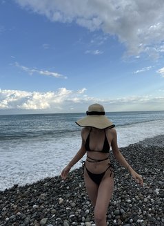 Haifa Independet - puta in Dubai Photo 9 of 11