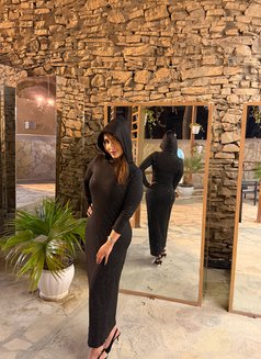 Tara - escort in Muscat Photo 10 of 10