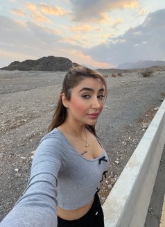 Tara - escort in Muscat Photo 6 of 8
