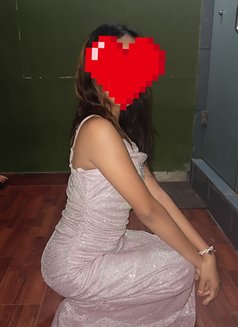 Taraa - escort in New Delhi Photo 3 of 5