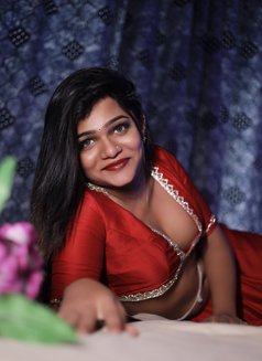 Tarana begam - Transsexual escort in Mumbai Photo 25 of 25