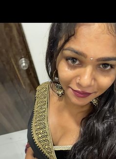 Tarana begam - Transsexual escort in Mumbai Photo 26 of 30