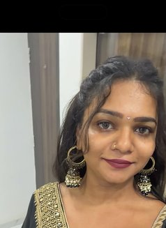 Tarana begam - Transsexual escort in Mumbai Photo 27 of 30